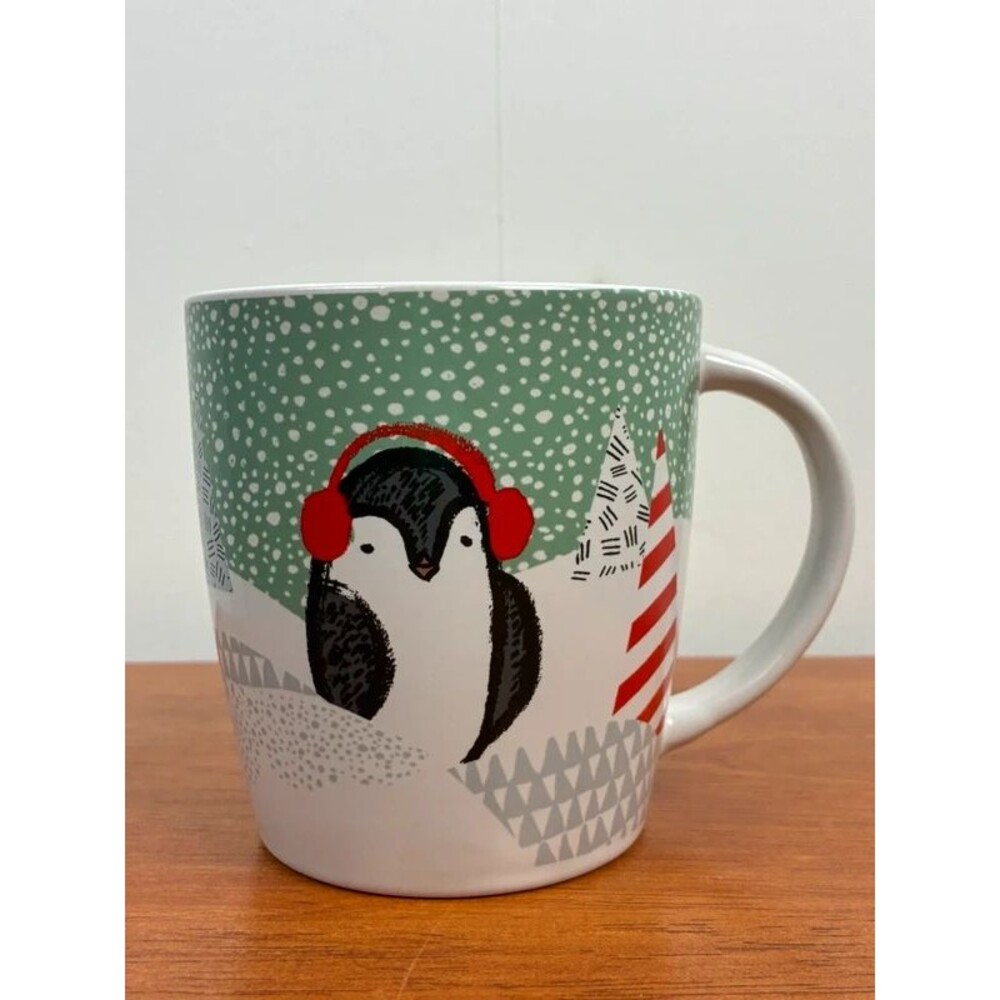 Starbucks Arctic Christmas Holiday Penguin 12oz Coffee Tea Mug Cup